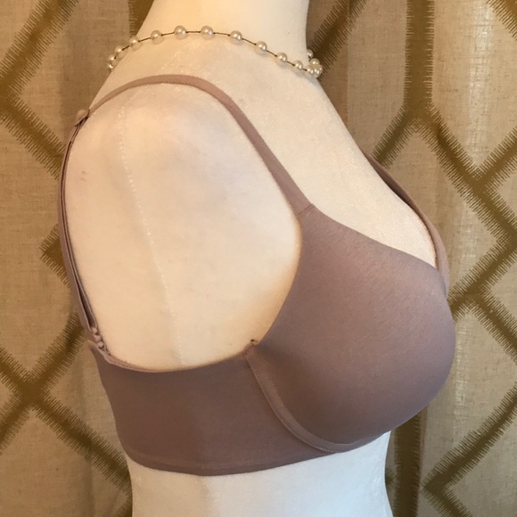 Victoria’s Secret Bra - Picture 2 of 7